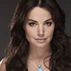 Erica Durance به عنوان Lois Lane