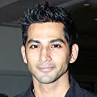 Vivan Bhatena به عنوان 