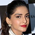 Sonam Kapoor به عنوان Biro