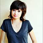 Kate Micucci به عنوان Stacey