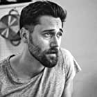 Ryan Eggold به عنوان Tom Keen