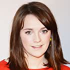 Charlotte Ritchie به عنوان Kate Galvin