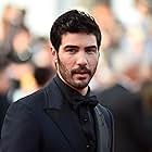 Tahar Rahim به عنوان Ezekiel Sims