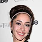 Oona Chaplin به عنوان Zilpha Geary