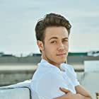 Ethan Cutkosky به عنوان Barto