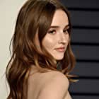 Kaitlyn Dever به عنوان Palmer's Daughter