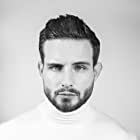 Nico Tortorella به عنوان Felix Carlucci