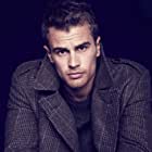 Theo James به عنوان Four