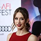 Taissa Farmiga به عنوان Annie Miller