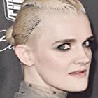 Gayle Rankin به عنوان Ali van der Wolff