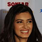 Diana Penty به عنوان Capt. Ambalika