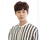Choi Woo-sik به عنوان Ki Woo