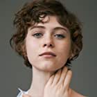 Sophia Lillis به عنوان Young Camille