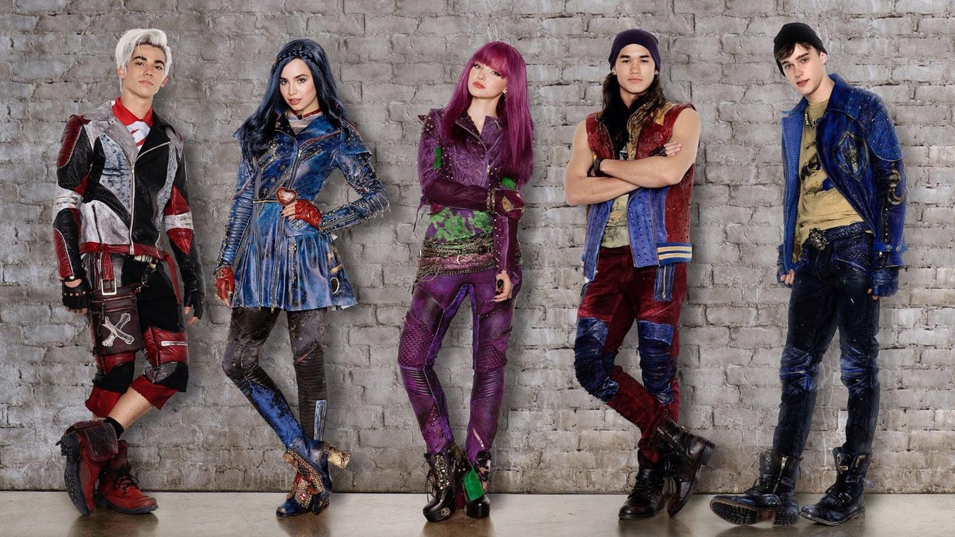 فیلم  Descendants 2 2017 با زیرنویس چسبیده